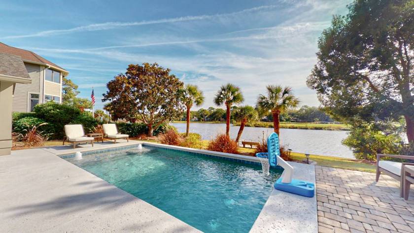 Private pool of 10 Full Sweep overlooking Robert Trent Jones Golf Course